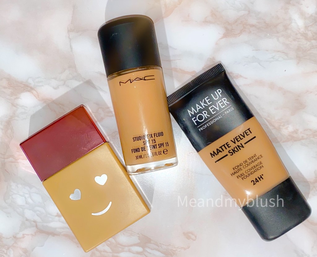 Fondotinta effetto Matte adatto per pelle tipo grassa. Benefit Cosmetics, Mac Cosmetics e Makeup Forever.